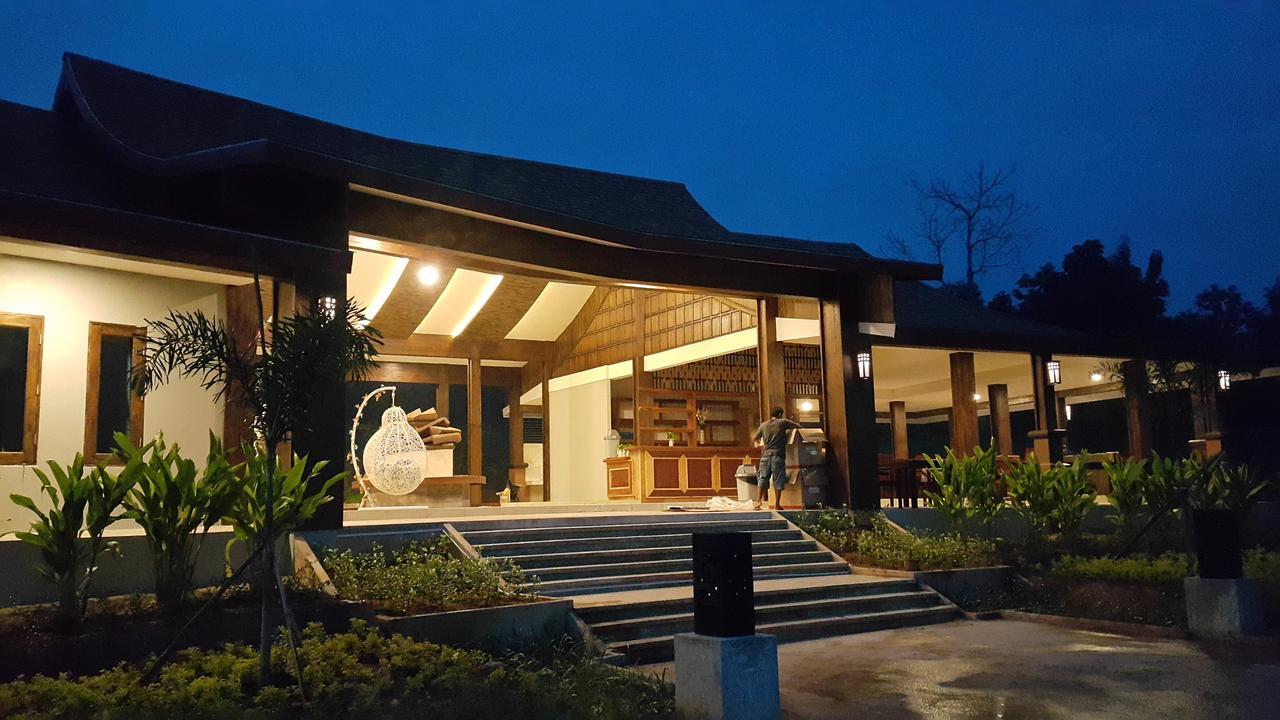 Phu Chom Mork Resort Sangkhla Buri Exteriör bild